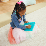 6321 Playskool Magnatab Glow Lifestyle2